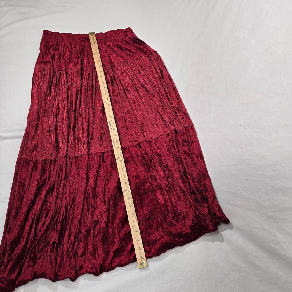 U.S.A Vintage CLIO II 80s Y2K Red Shiny Velvet Tiered Flowy Maxi Skirt Women 2X. - Picture 13 of 17